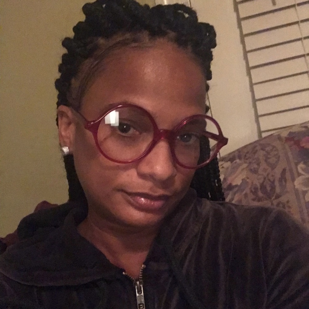 Meet your Posher, Denettia